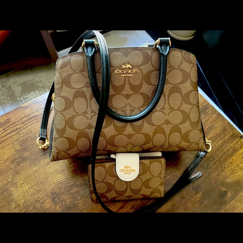 Authentic Coach Purse & Matching Wallet
